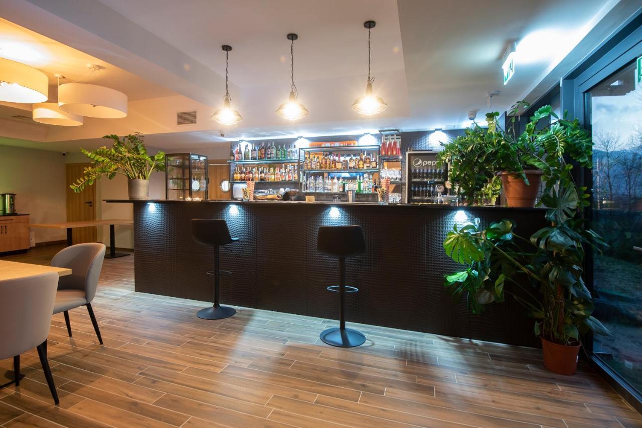 Hotel Jarzebata Висла Экстерьер фото